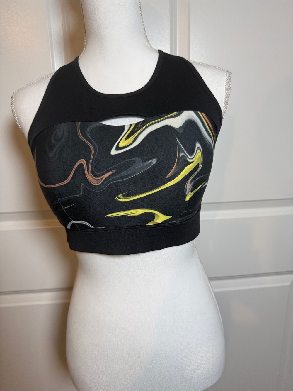Black Athletic Cropped Sports Bra with Swirl Print Y2K High Support